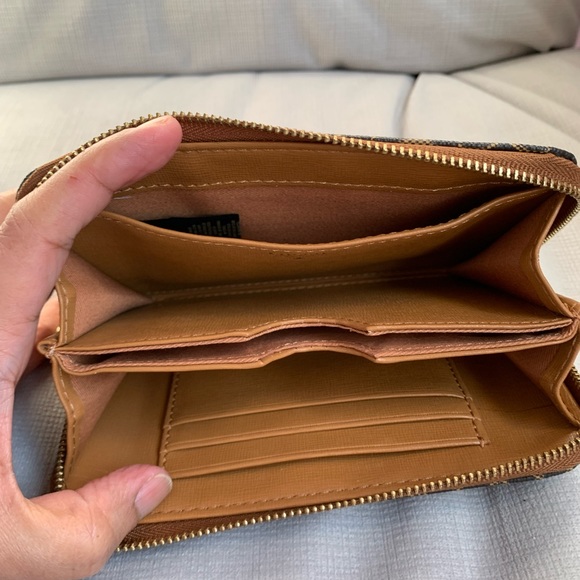 Fossil wristlet - Picture 5 of 9